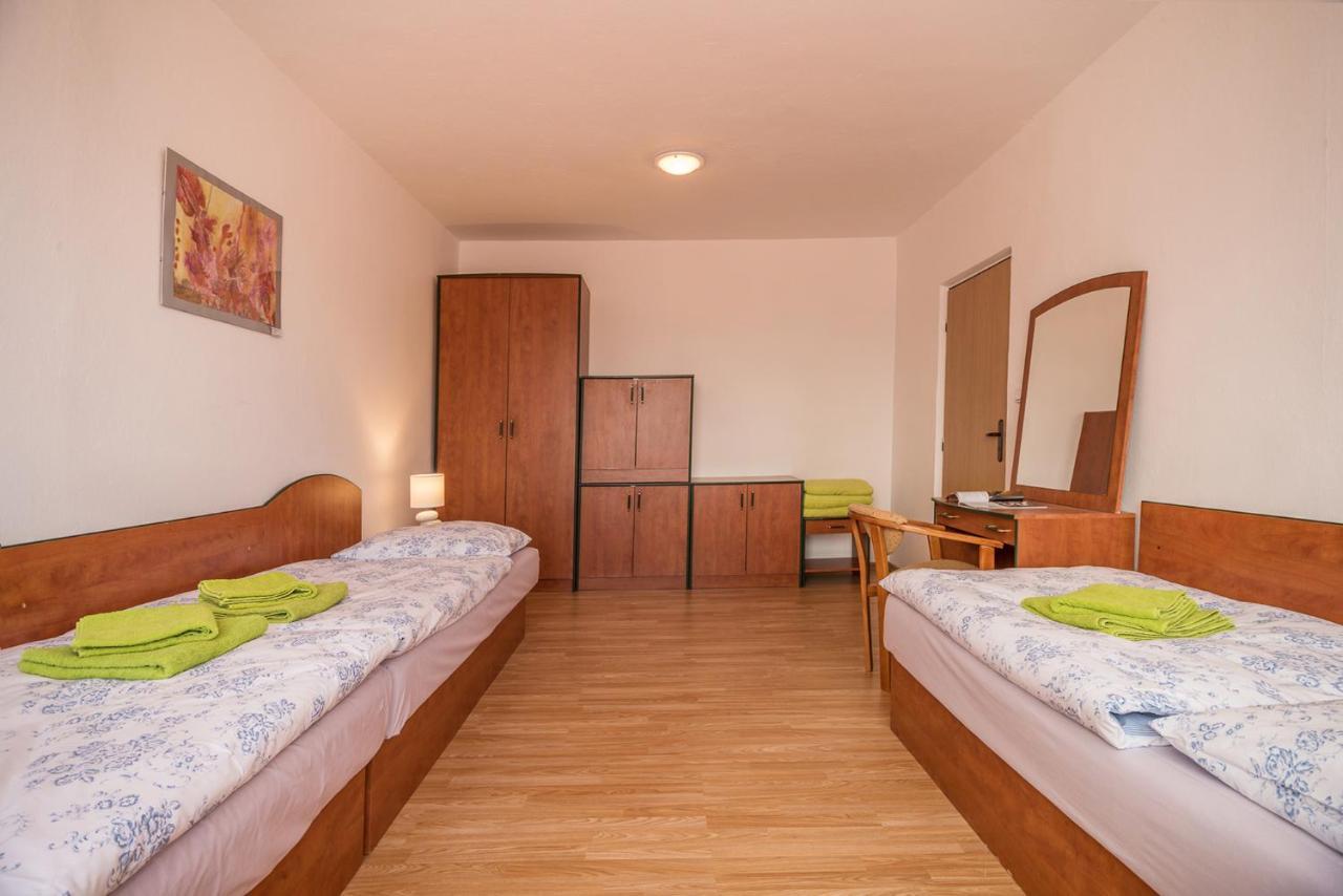 Hybadlo Motel Liptovský Hrádok Exterior foto