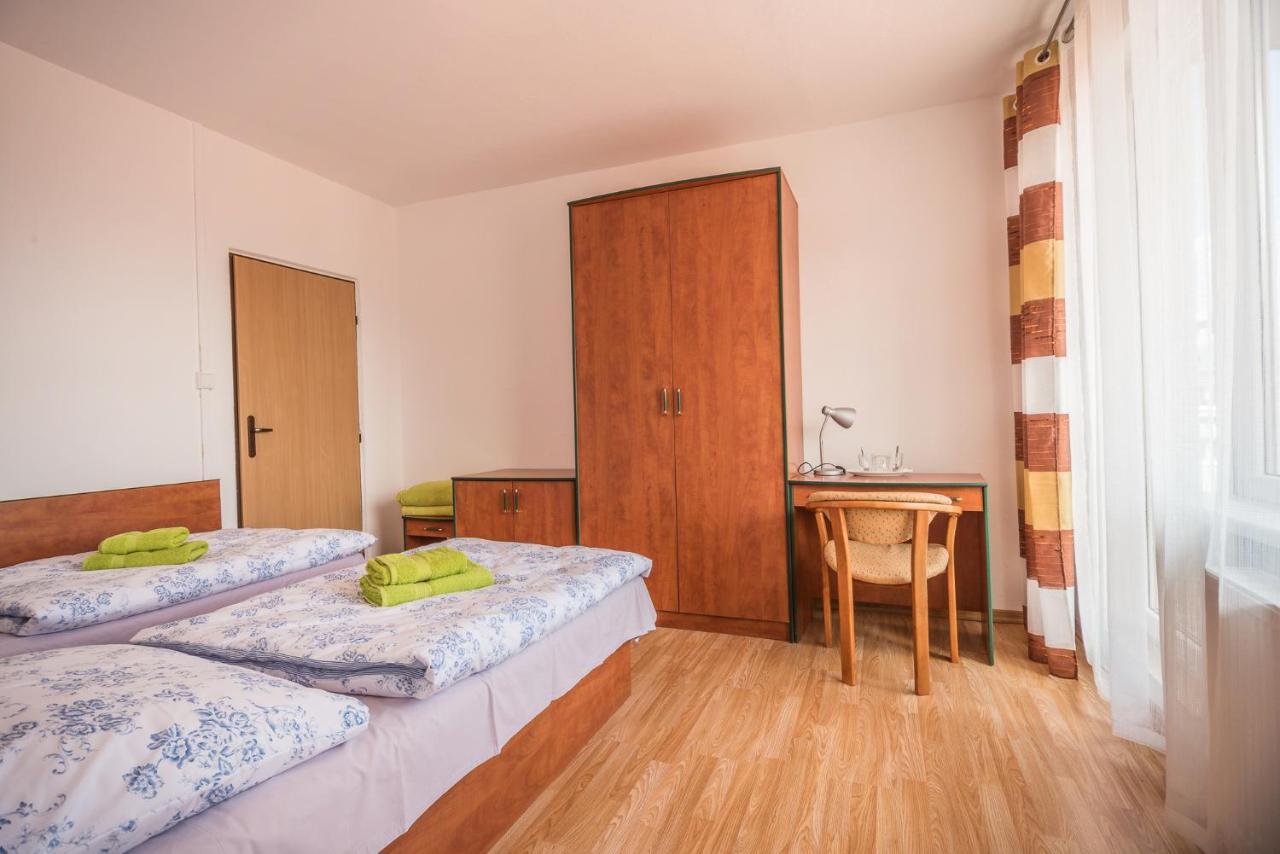 Hybadlo Motel Liptovský Hrádok Exterior foto