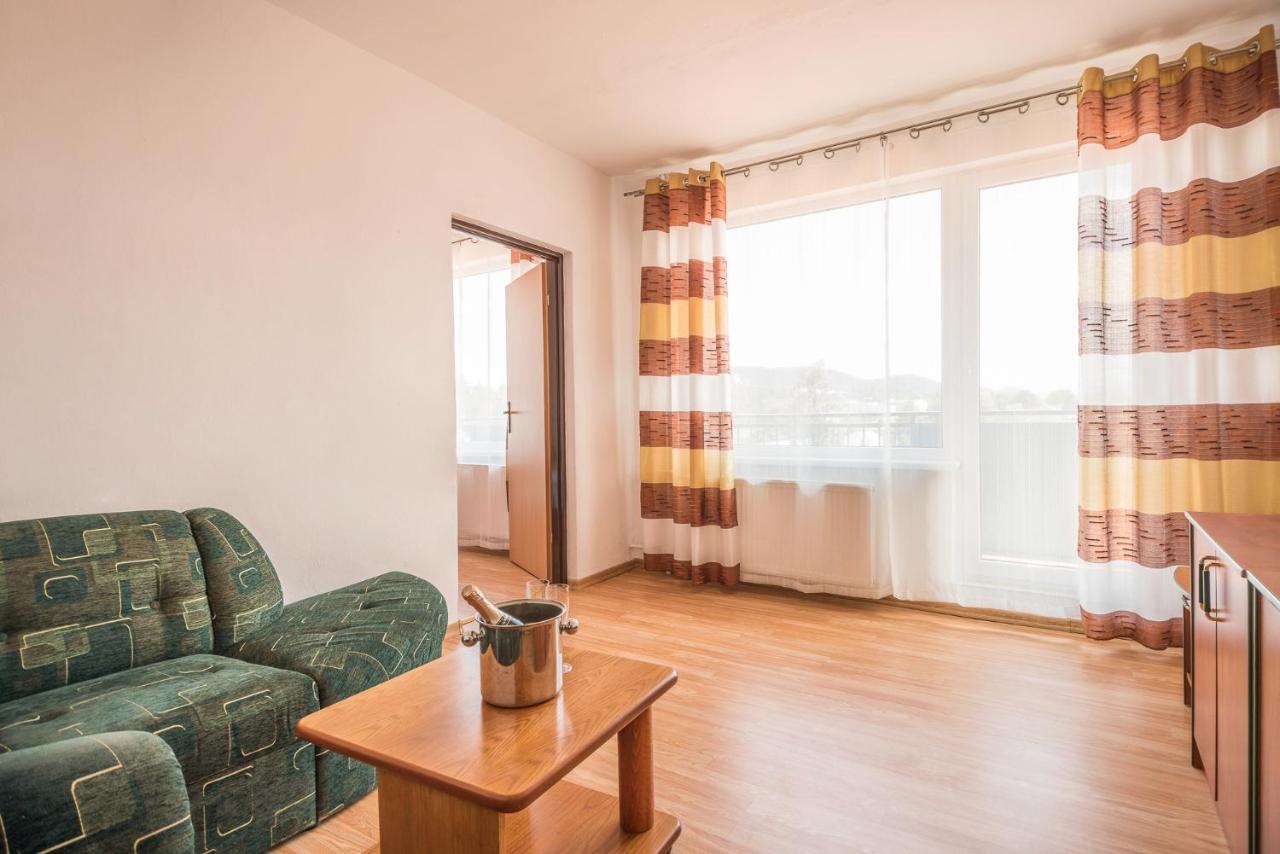 Hybadlo Motel Liptovský Hrádok Exterior foto