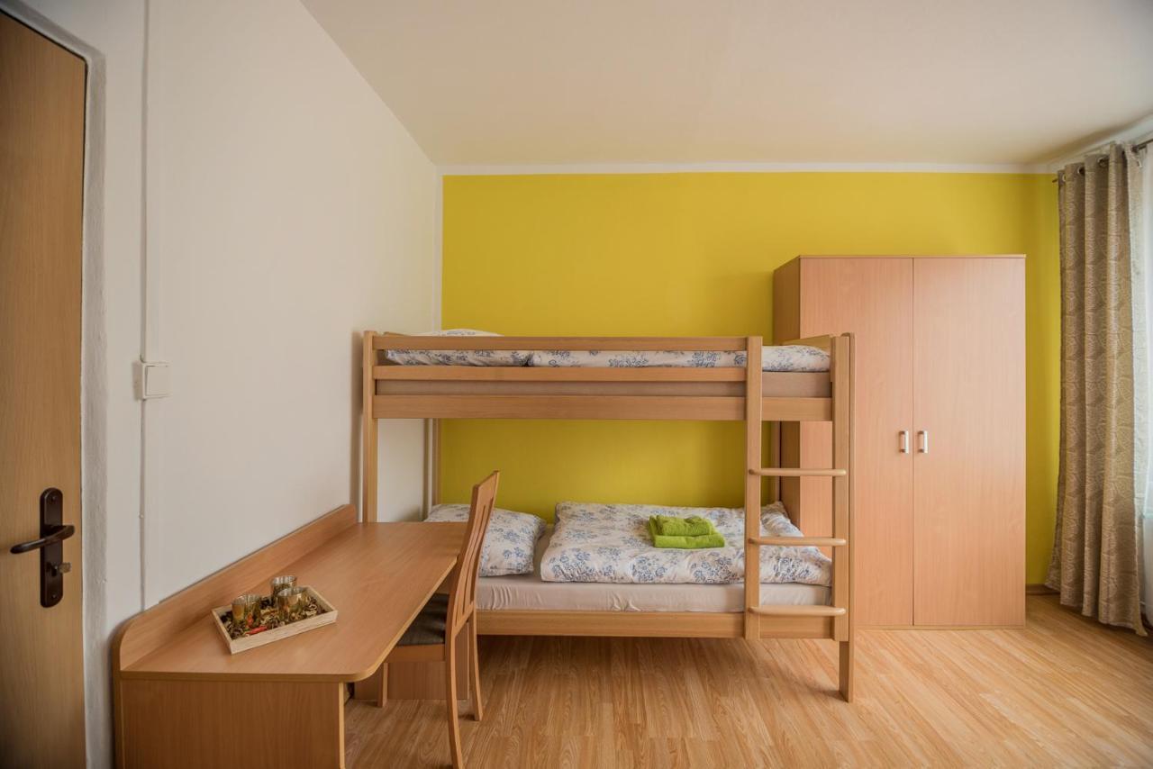 Hybadlo Motel Liptovský Hrádok Exterior foto