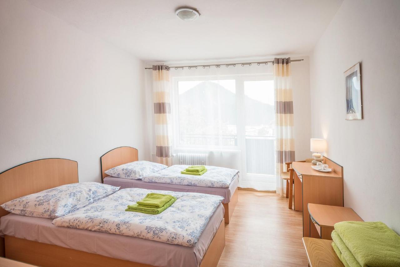 Hybadlo Motel Liptovský Hrádok Exterior foto